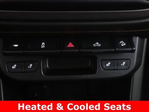 Used 2022 GMC Canyon AT4 AWD/4WD image 4