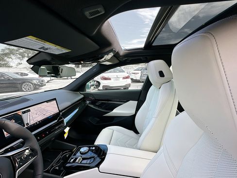 New 2025 BMW 530i RWD image 17