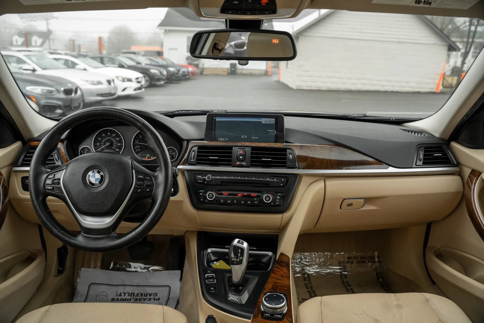 Used 2015 BMW 328i xDrive Sedan AWD/4WD image 14