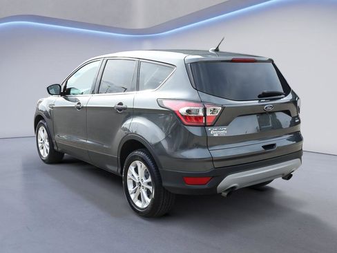 Used 2017 Ford Escape SE AWD/4WD image 5