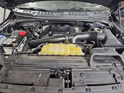 Used 2019 Ford F150 XLT w/ Equipment Group 302A Luxury AWD/4WD image 36