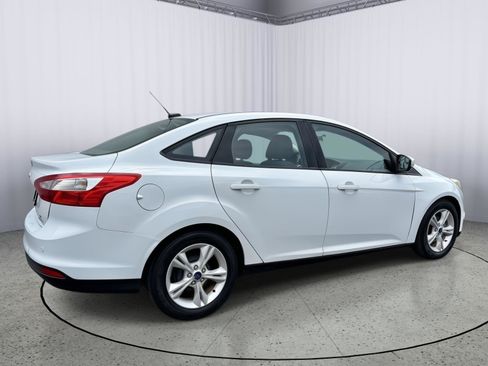 Used 2014 Ford Focus SE FWD image 6