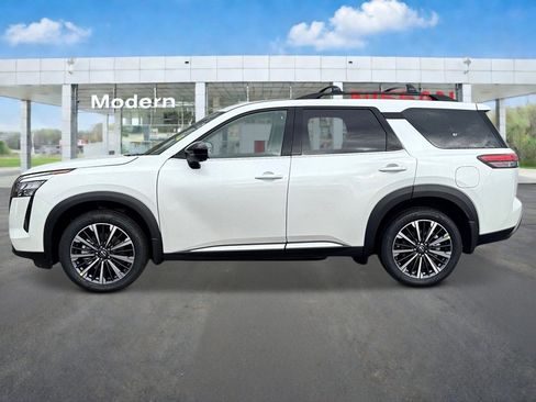 New 2026 Nissan Pathfinder Platinum AWD/4WD image 2
