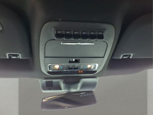Used 2026 Ford F350 Platinum w/ Tremor Off-Road Package AWD/4WD image 23