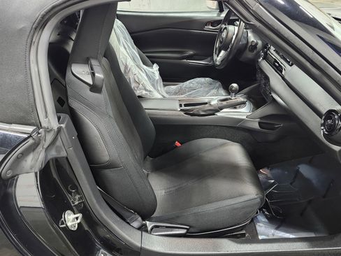Used 2016 MAZDA MX-5 Miata Sport image 18