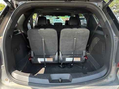 Used 2013 Ford Explorer XLT FWD image 13