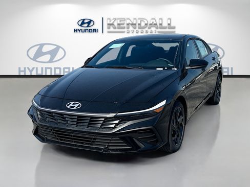 New 2026 Hyundai Elantra Sport image 3