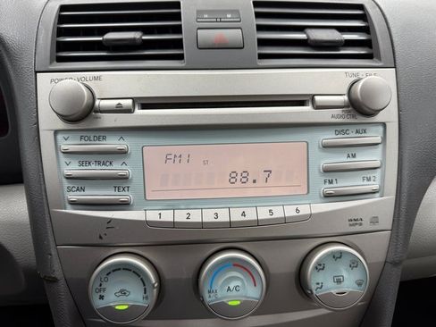 Used 2007 Toyota Camry LE image 17