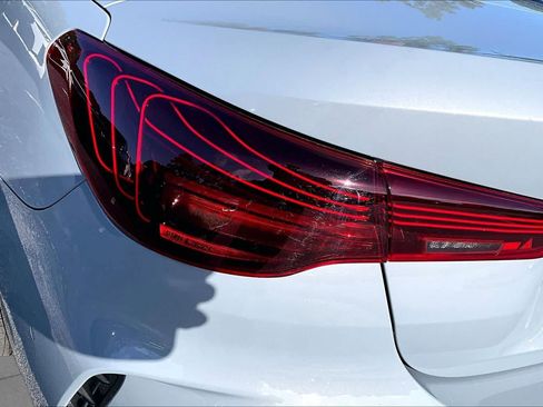 Used 2027 BMW M440i Convertible RWD image 27