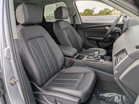 Used 2022 Audi Q5 2.0T Premium w/ Convenience Package image 28