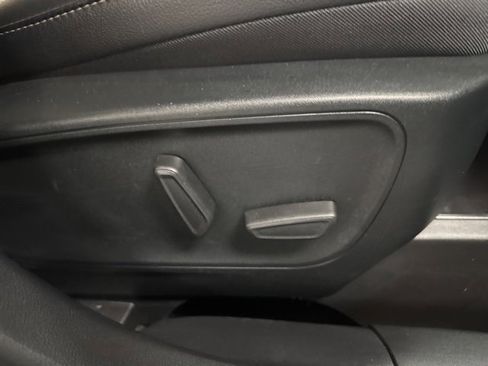 Used 2022 Ford Escape Titanium w/ Titanium Elite Package image 10