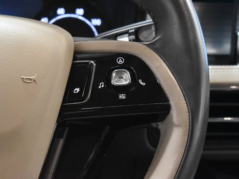 Used 2021 Lincoln Corsair FWD image 11