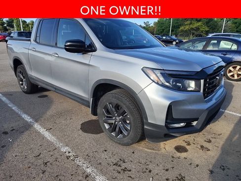 Used 2023 Honda Ridgeline Sport image 3
