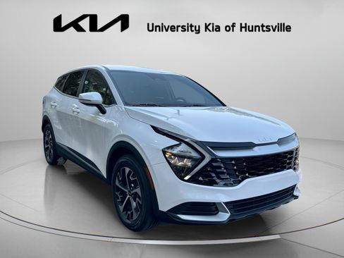 Used 2023 Kia Sportage EX FWD image 2