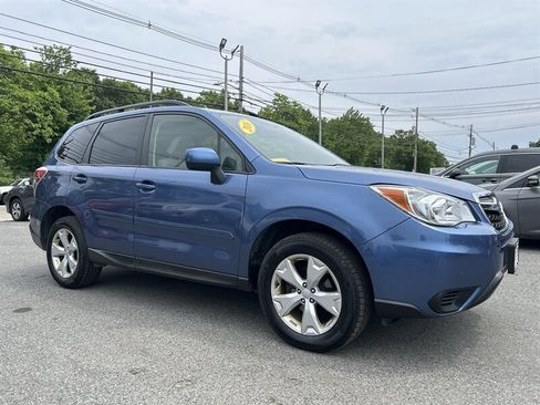 Used 2016 Subaru Forester 2.5i Premium w/ All-Weather Package AWD/4WD image 3