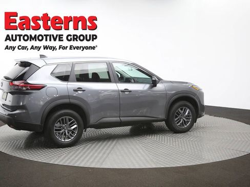 Used 2024 Nissan Rogue S AWD/4WD image 44