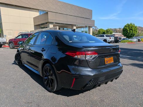 Used 2022 Toyota Corolla SE w/ Carpet Mat Package (TMS) FWD image 6