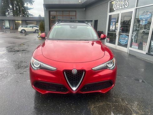 Used 2019 Alfa Romeo Stelvio Ti Lusso w/ Quick Order Package 22X Lusso AWD/4WD image 2