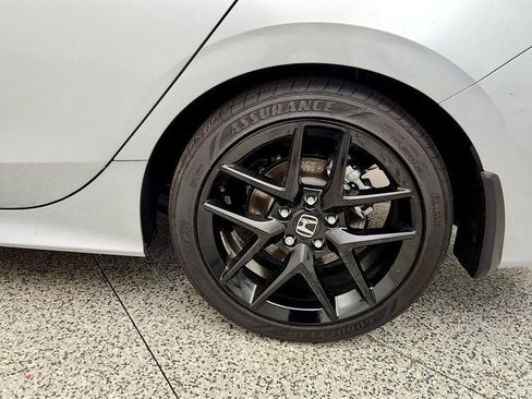 Used 2025 Honda Civic Sport Touring image 9