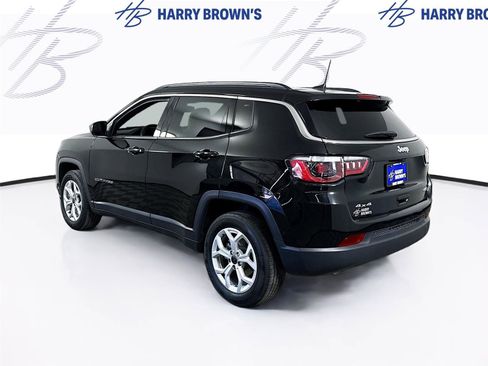 Used 2025 Jeep Compass Latitude AWD/4WD image 26