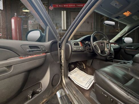 Certified 2012 GMC Sierra 1500 SLT w/ LPO, Deluxe Chrome Package image 16