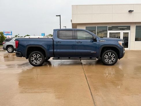 Used 2019 GMC Sierra 1500 AT4 w/ AT4 Premium Package AWD/4WD image 2