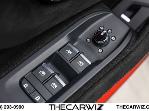 Used 2023 Lamborghini Urus Performante AWD/4WD image 58