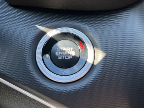 New 2026 Jeep Grand Cherokee Laredo X image 23