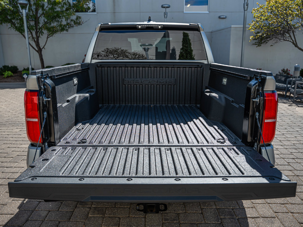 Used 2026 Toyota Tacoma SR5 AWD/4WD image 20