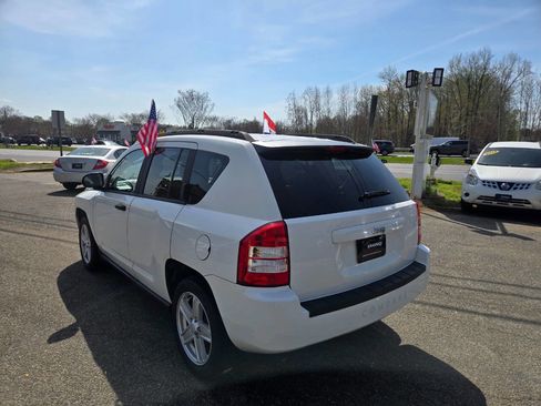 Used 2007 Jeep Compass Sport FWD image 11