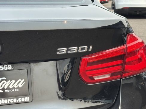 Used 2017 BMW 330i Sedan RWD image 7