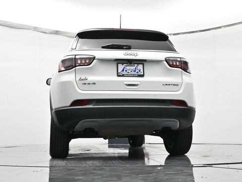 Used 2024 Jeep Compass Limited image 43
