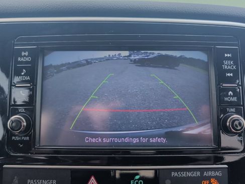Used 2019 Mitsubishi Outlander ES AWD/4WD image 21