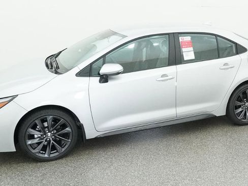 New 2026 Toyota Corolla SE FWD image 5