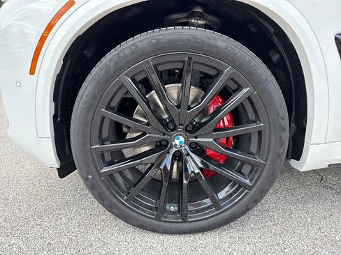 New 2026 BMW X5 xDrive40i w/ M Sport Package AWD/4WD image 9