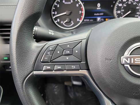 Used 2024 Nissan Sentra SV image 5