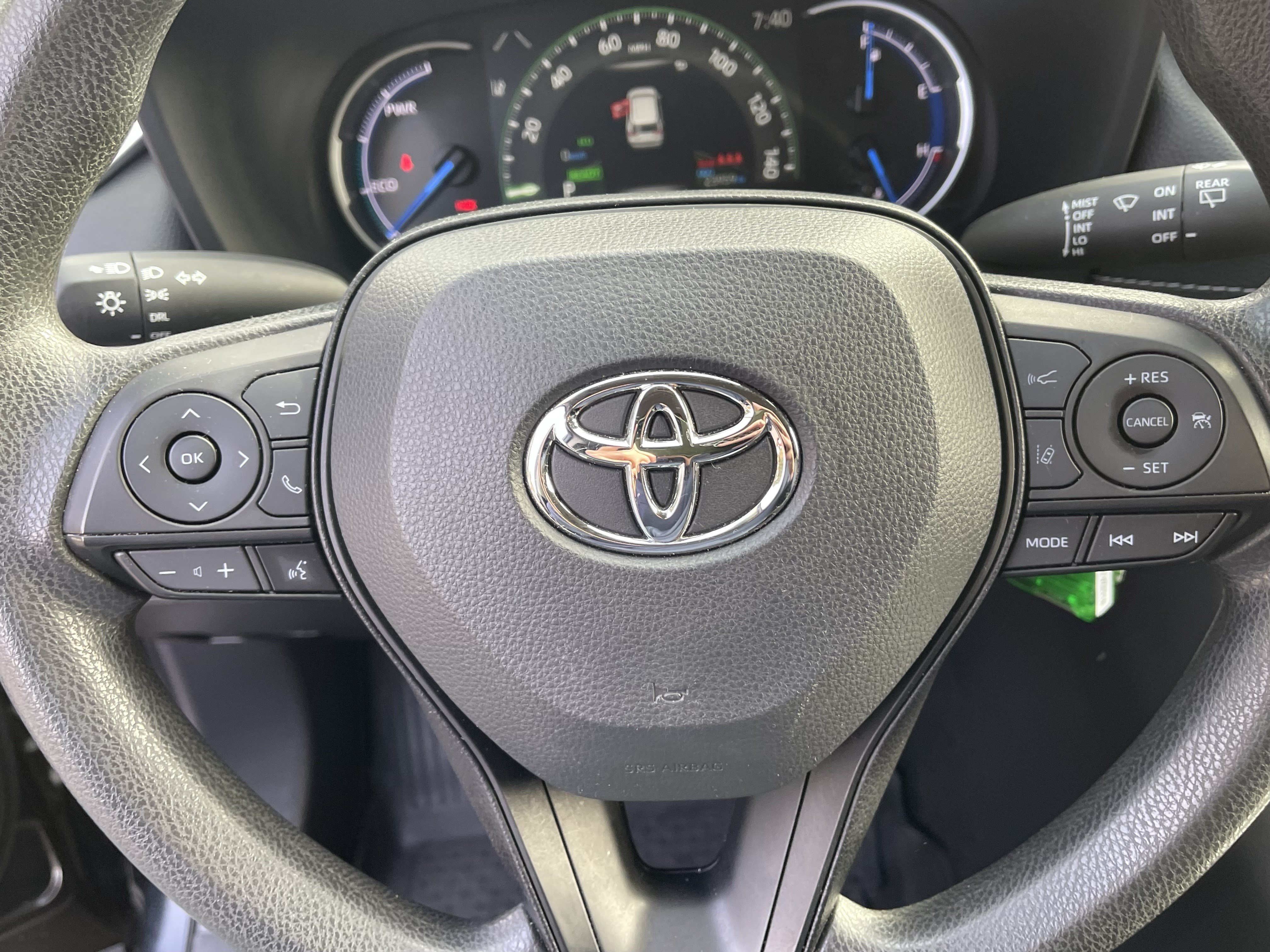 Certified 2023 Toyota RAV4 LE AWD/4WD image 18