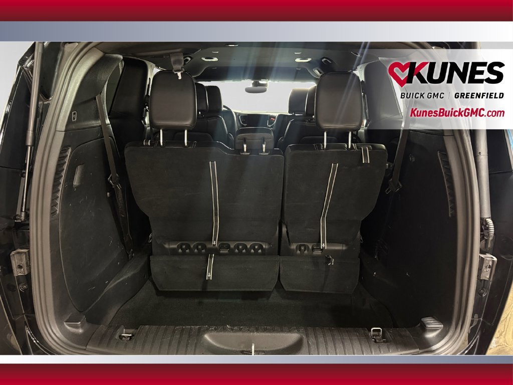 Used 2025 Chrysler Pacifica Select FWD image 38