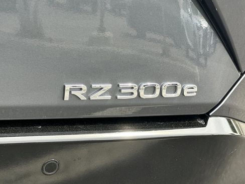 Used 2024 Lexus RZ 300e Premium w/ Technology Package image 24