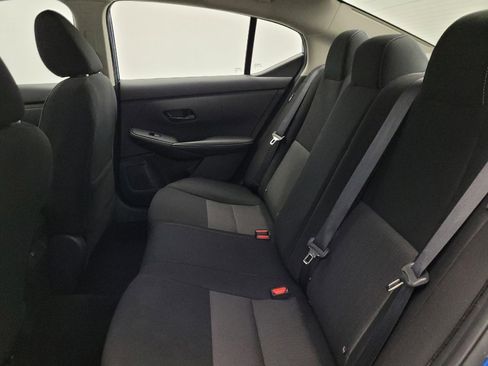 Used 2025 Nissan Sentra SV image 18