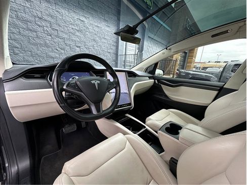 Used 2018 Tesla Model X 100D image 14