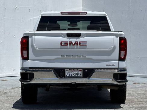 Used 2022 GMC Sierra 1500 SLE AWD/4WD image 4
