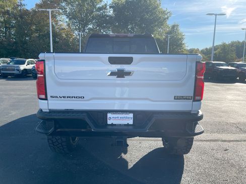 New 2025 Chevrolet Silverado 2500 LTZ w/ Trail Boss Package image 93
