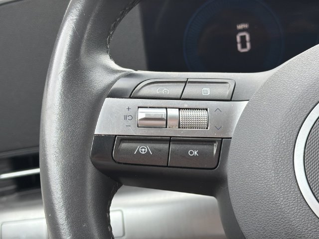 Certified 2025 Hyundai Kona SEL FWD image 27