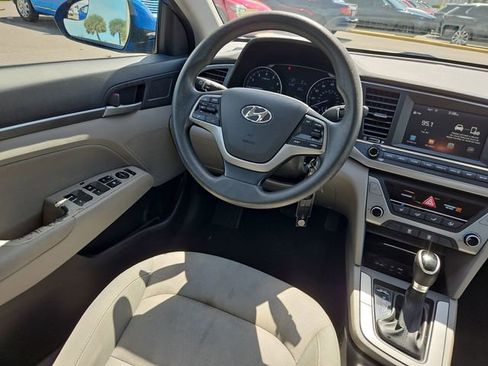 Used 2017 Hyundai Elantra SE FWD image 8