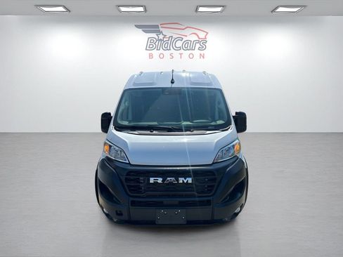 Used 2025 RAM ProMaster 2500 w/ Convenience Group FWD image 2