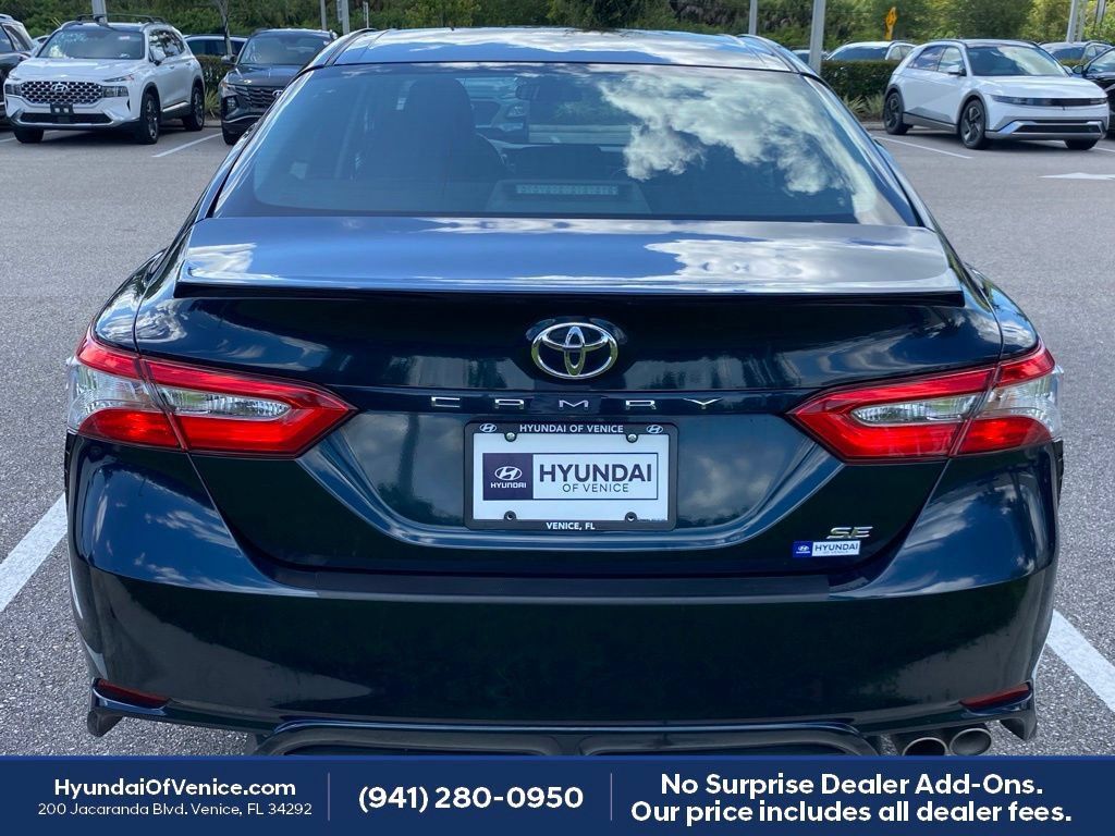 Used 2018 Toyota Camry SE FWD image 26