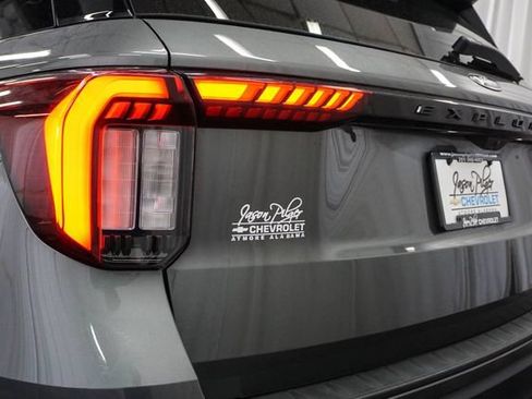 Used 2026 Ford Explorer ST-Line AWD/4WD image 14