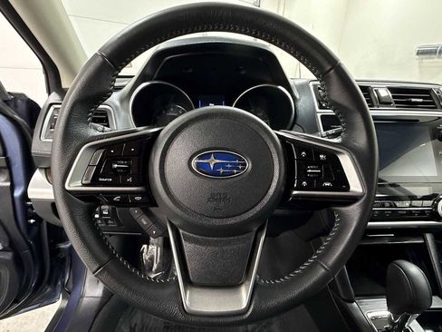 Used 2018 Subaru Outback 2.5i Limited image 16