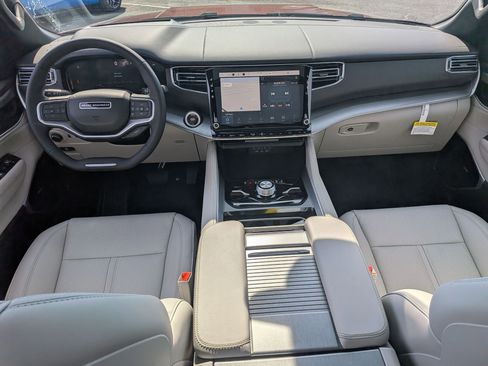 New 2026 Jeep Grand Wagoneer L Limited AWD/4WD image 25